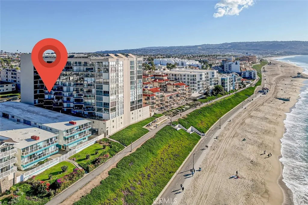 531 Esplanade 303, Redondo Beach, California 90277 home-pic-32