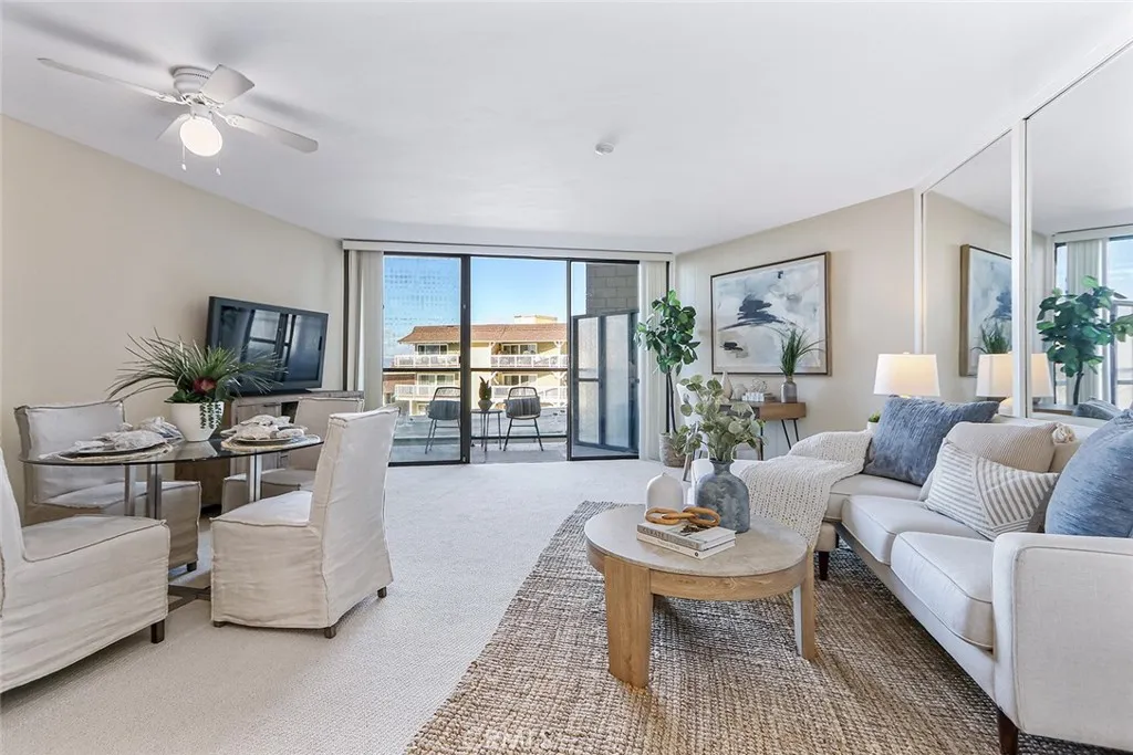 531 Esplanade 303, Redondo Beach, California 90277 home-pic-4