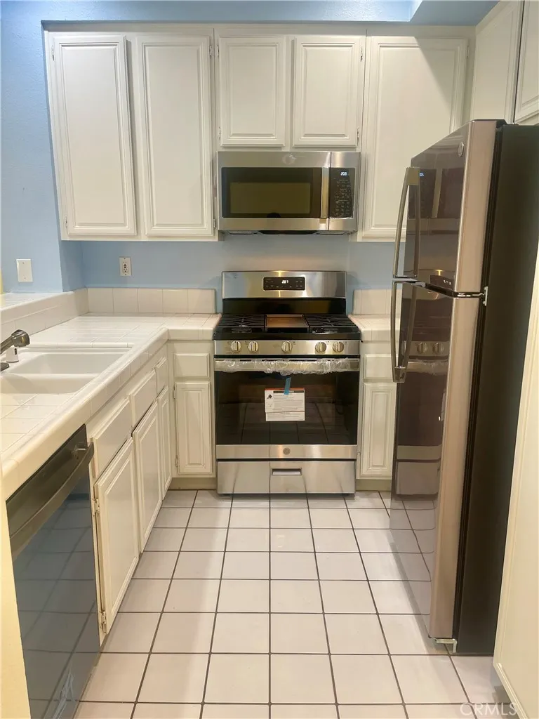 207 Pasto Rico, Rancho Santa Margarita, California 92688 home-pic-11