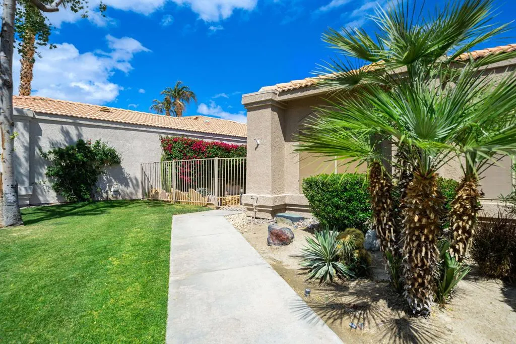 48531 Via Amistad, La Quinta, California 92253 home-pic-36
