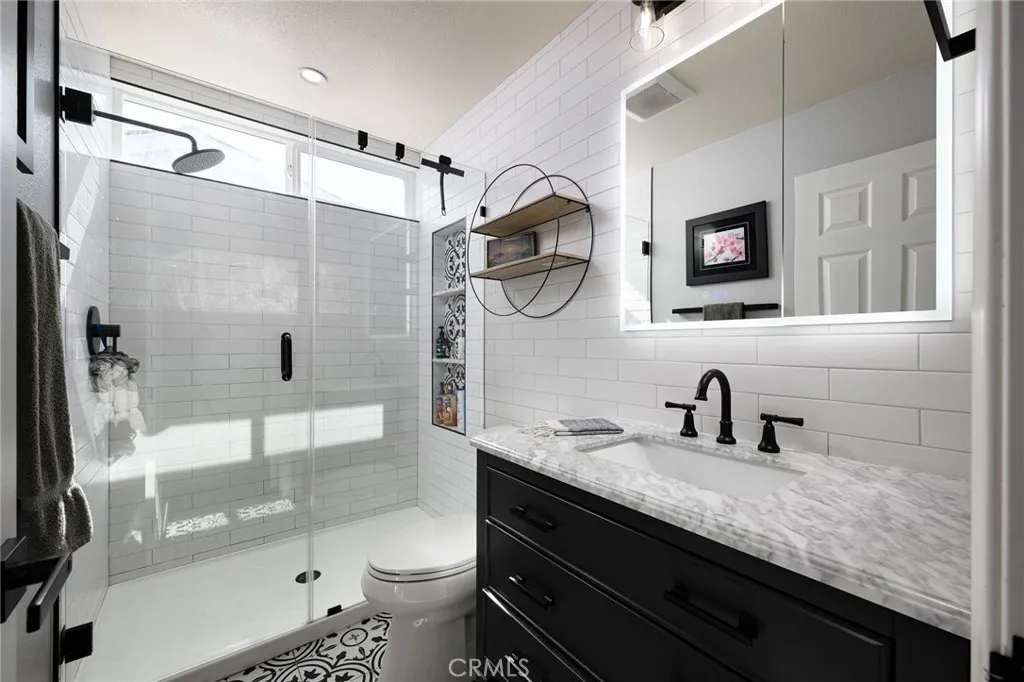 24166 Juaneno Drive, Mission Viejo, California 92691 home-pic-12