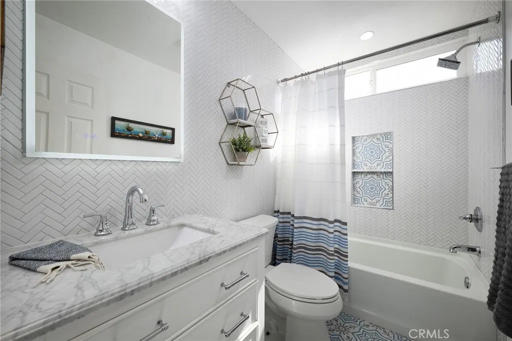 24166 Juaneno Drive, Mission Viejo, California 92691 home-pic-15