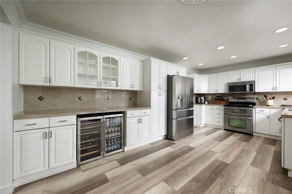 24166 Juaneno Drive, Mission Viejo, California 92691 home-pic-8