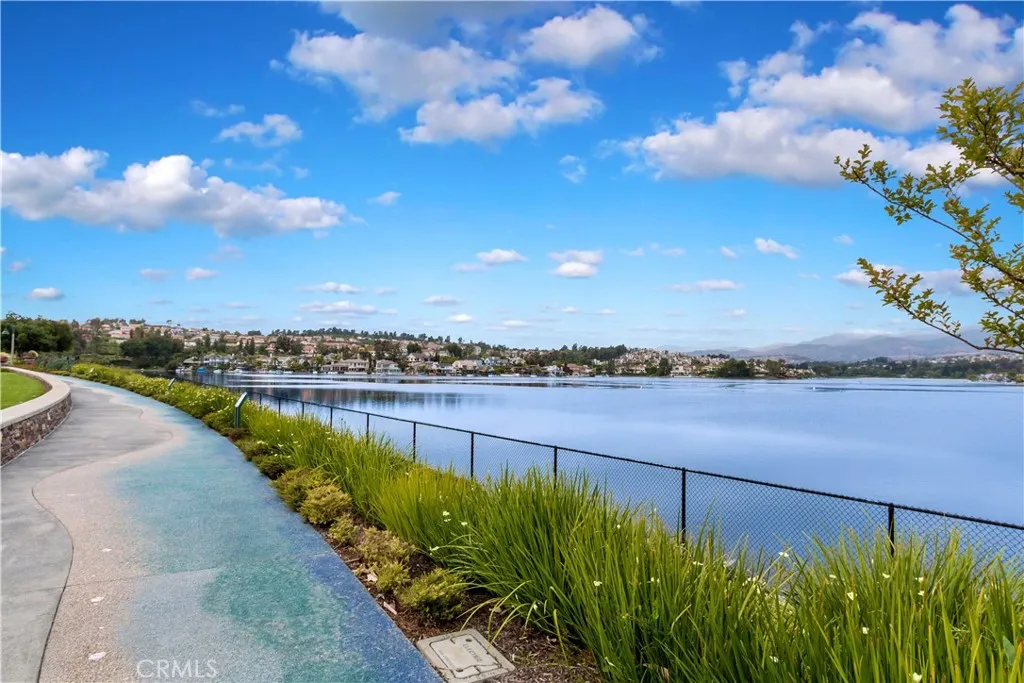 24166 Juaneno Drive, Mission Viejo, California 92691 home-pic-36