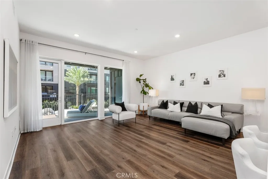 3305 Rivington, Irvine, California 92612 home-pic-6