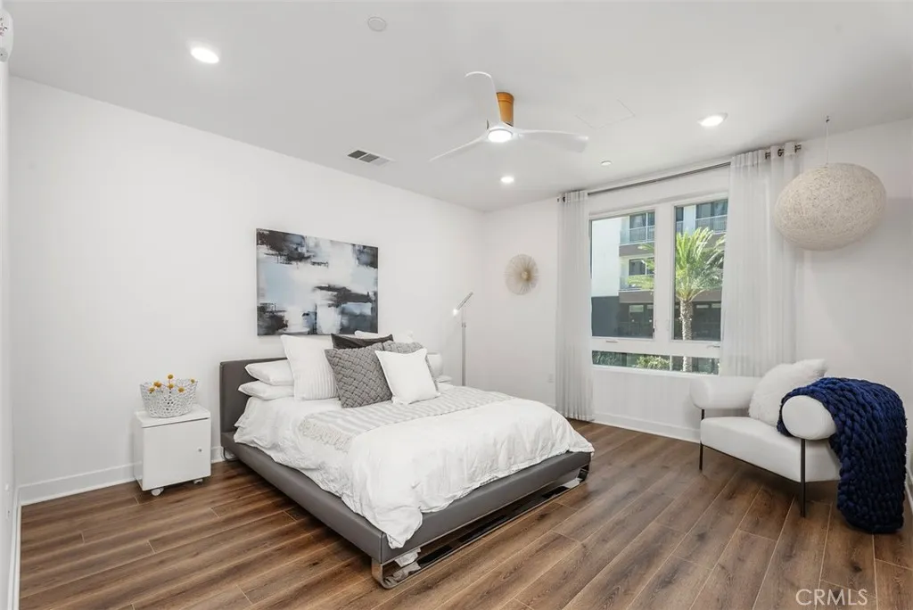 3305 Rivington, Irvine, California 92612 home-pic-17