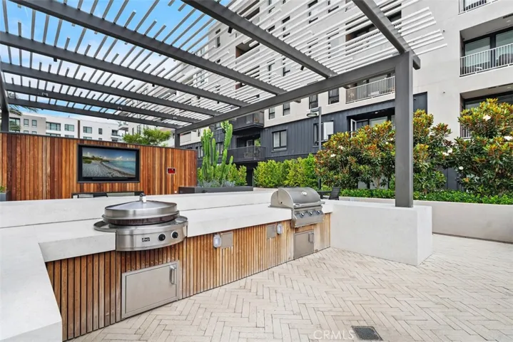 Outdoor cooking and entertaining