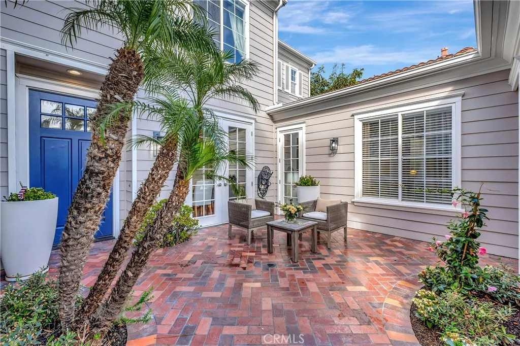19229 Beckonridge, Huntington Beach, California 92648 home-pic-3