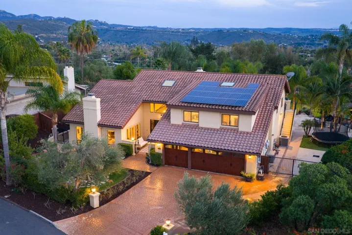 13723 Vista Poniente Drive, Poway, California 92064