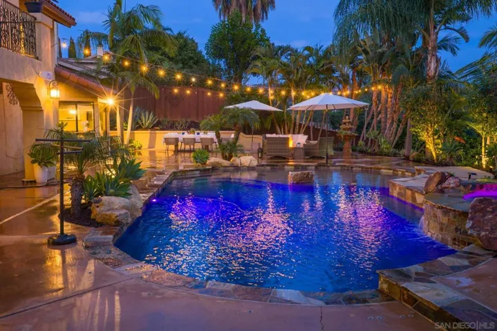 13723 Vista Poniente Drive, Poway, California 92064