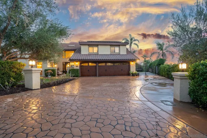 13723 Vista Poniente Drive, Poway, California 92064