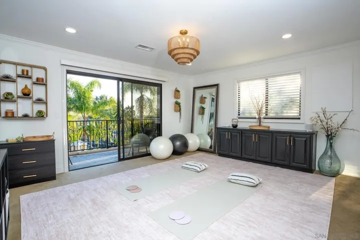 13723 Vista Poniente Drive, Poway, California 92064