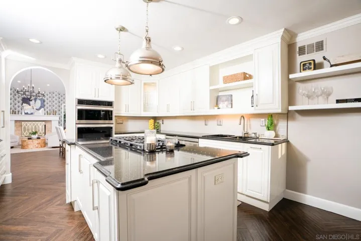 13723 Vista Poniente Drive, Poway, California 92064