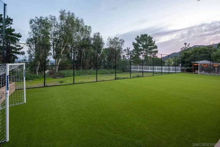 13723 Vista Poniente Drive, Poway, California 92064