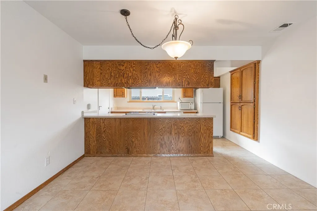 250 Santa Bella, Paso Robles, California 93446 home-pic-6