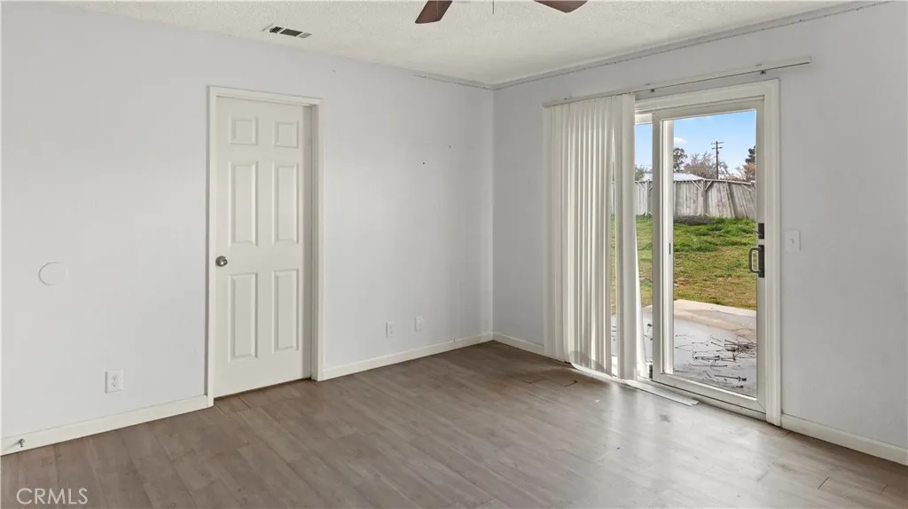 8222 3rd Avenue, Hesperia, California 92345 home-pic-5