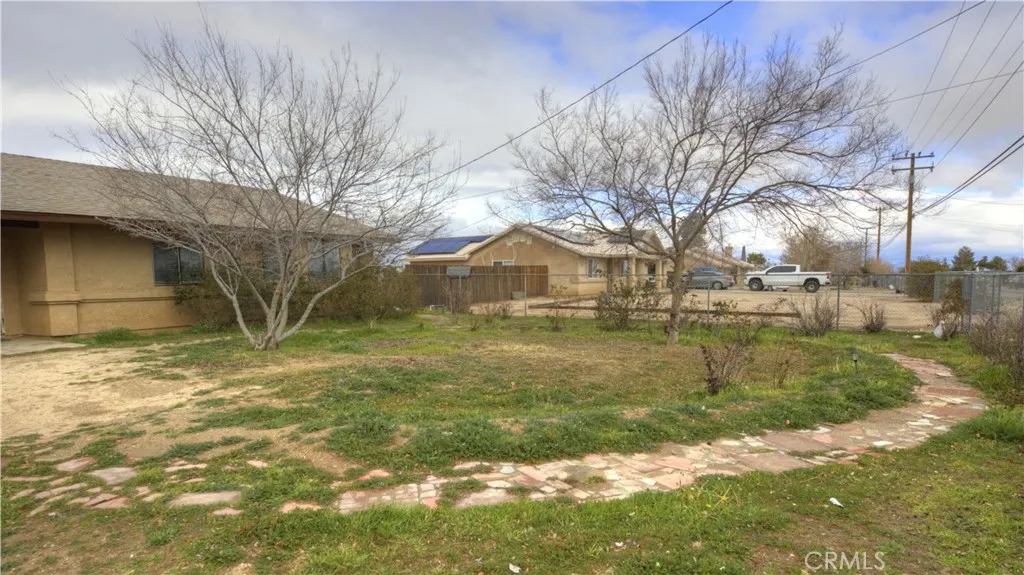 8222 3rd Avenue, Hesperia, California 92345 home-pic-3