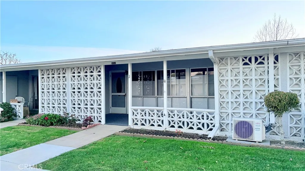 1661 Monterey Road M2-16j, Seal Beach, California 90740 home-pic-1