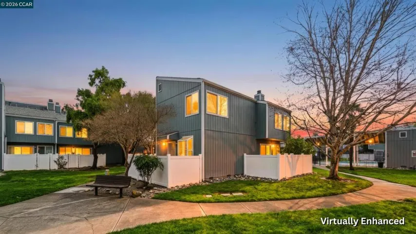 1213 1213 Camino Corto, Rohnert Park, California 94928