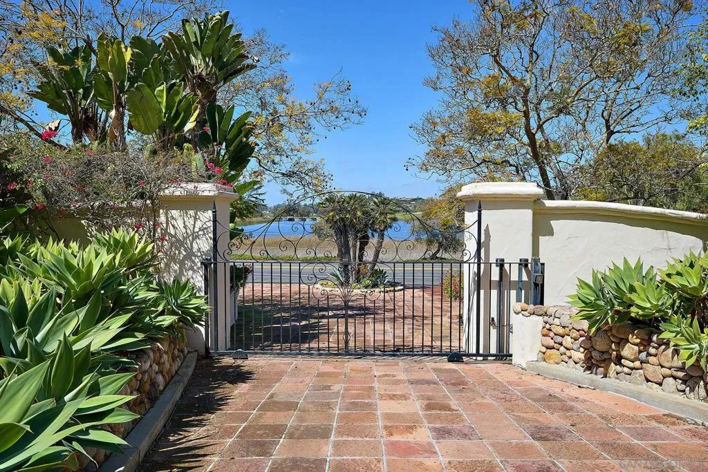 , Rancho Santa Fe, California 92067 home-pic-44
