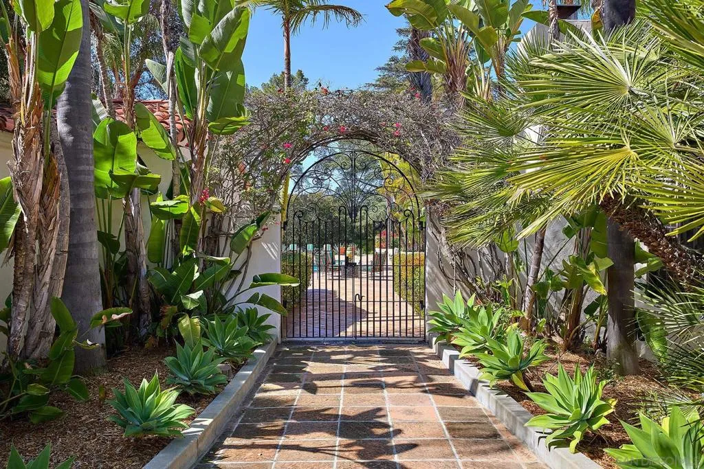 , Rancho Santa Fe, California 92067 home-pic-39