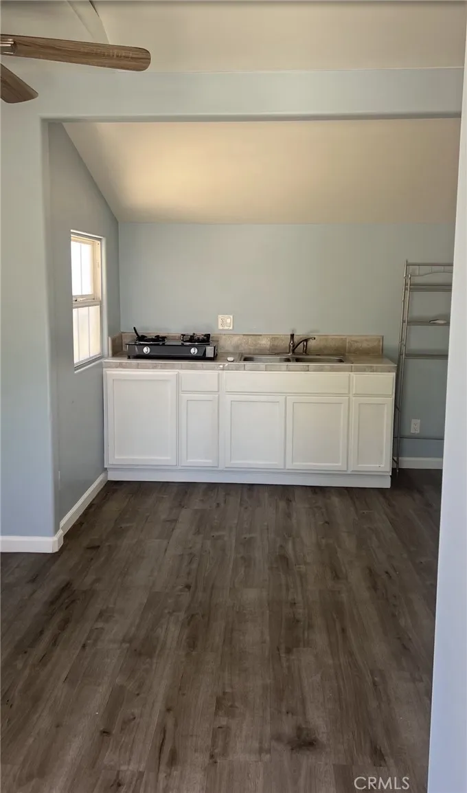 15572 Riverside Street, Hesperia, California 92345 home-pic-31