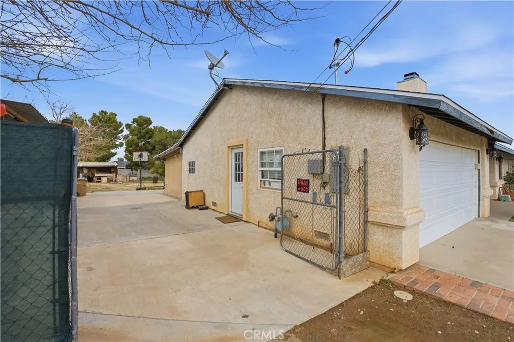 15572 Riverside Street, Hesperia, California 92345 home-pic-26