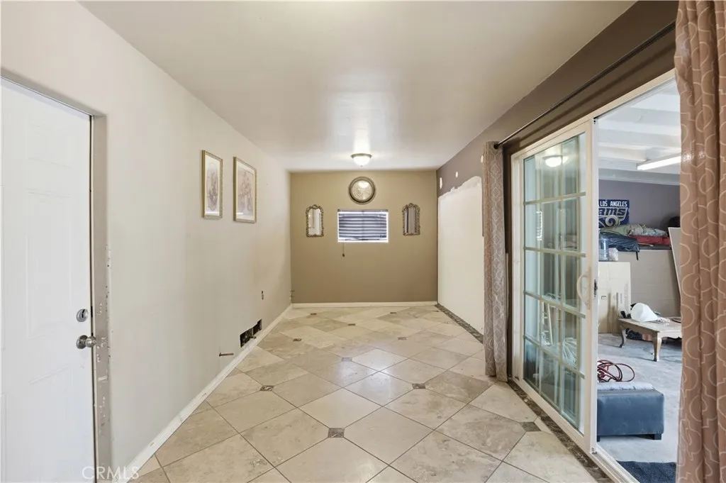 15572 Riverside Street, Hesperia, California 92345 home-pic-12