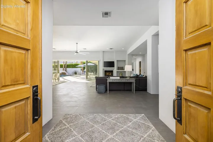 9-web-or-mls-RZ_DesertPark_OPMG_0226_009