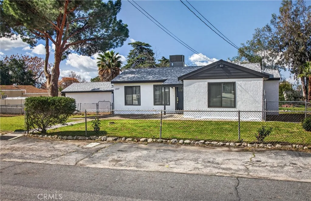 1337 Beryl, Mentone, California 92359 home-pic-2