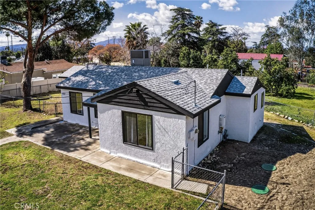 1337 Beryl, Mentone, California 92359 home-pic-5