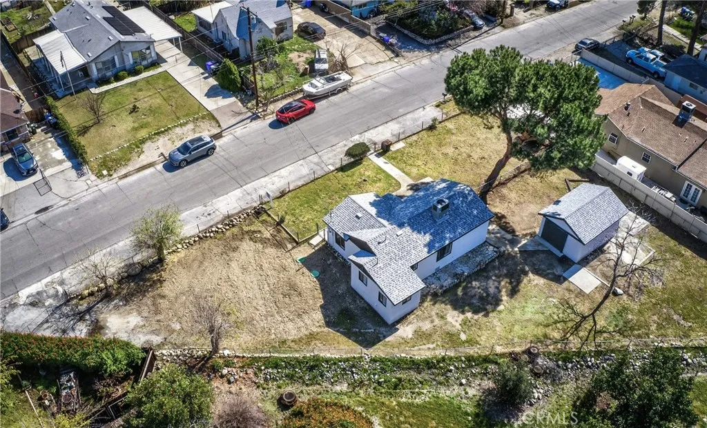 1337 Beryl, Mentone, California 92359 home-pic-18
