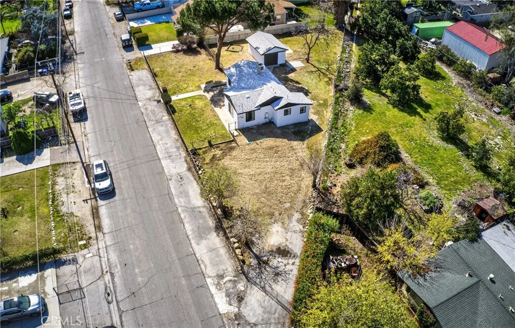 1337 Beryl, Mentone, California 92359 home-pic-22