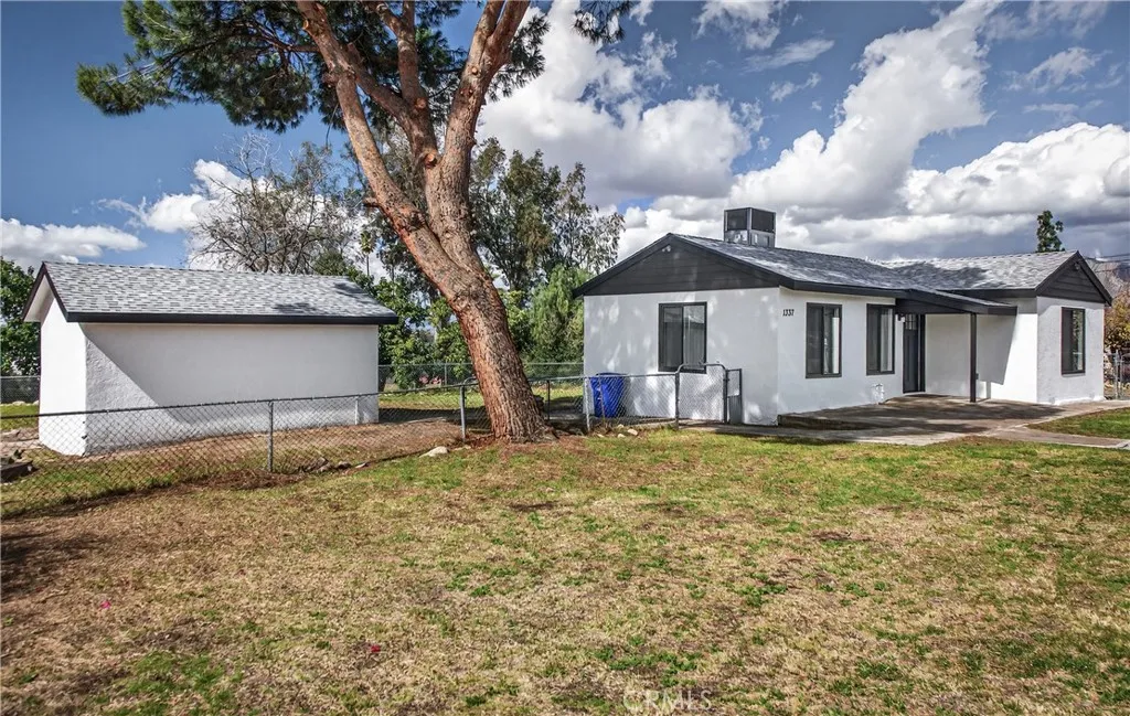 1337 Beryl, Mentone, California 92359 home-pic-20
