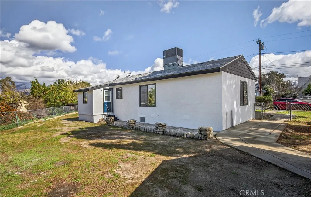 1337 Beryl, Mentone, California 92359 home-pic-17