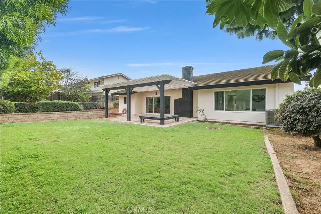 19811 Sienna Lane, Yorba Linda, California 92886 home-pic-10