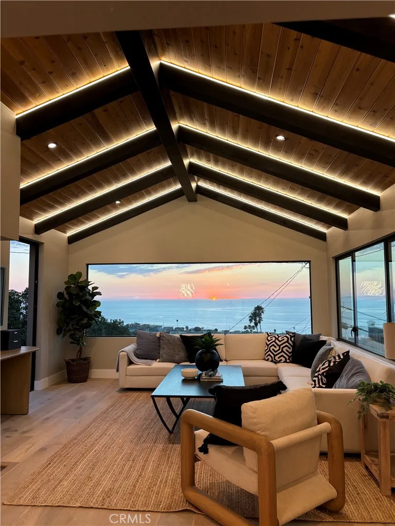411 Via Mesa Grande, Redondo Beach, California 90277 home-pic-1