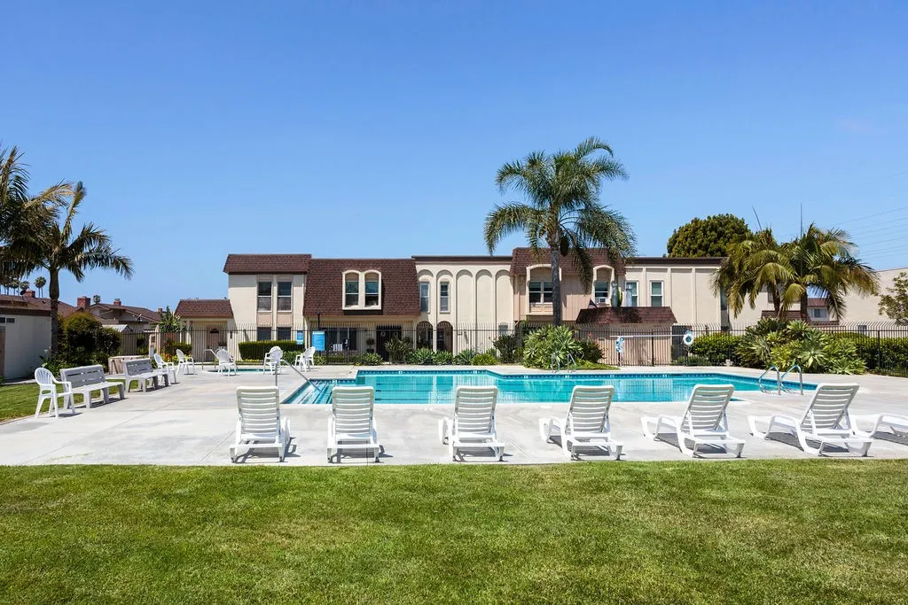 21372 Green Cove, Huntington Beach, California 92646 home-pic-36