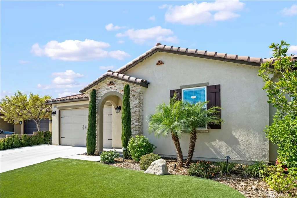 36035 Pepperdine Court, Winchester, California 92596 home-pic-2