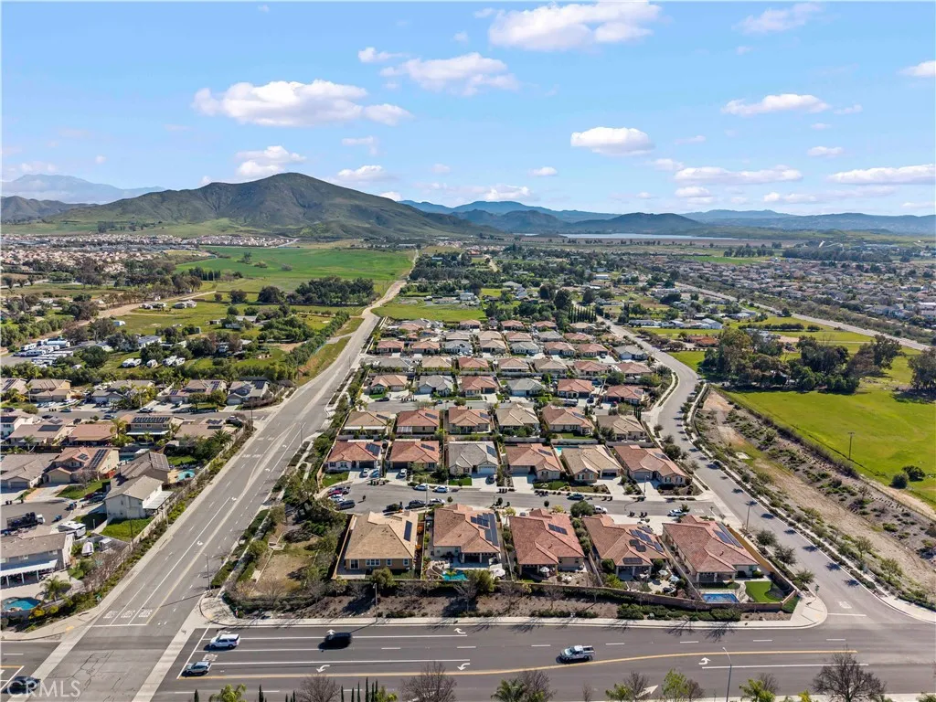 36035 Pepperdine Court, Winchester, California 92596 home-pic-42
