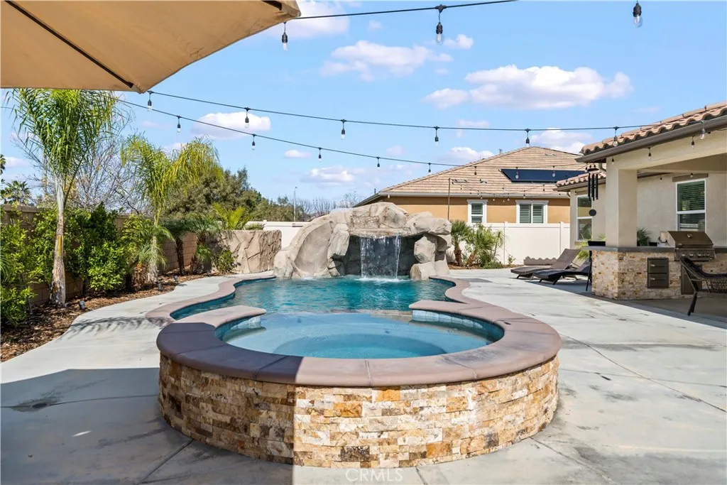 36035 Pepperdine Court, Winchester, California 92596 home-pic-36