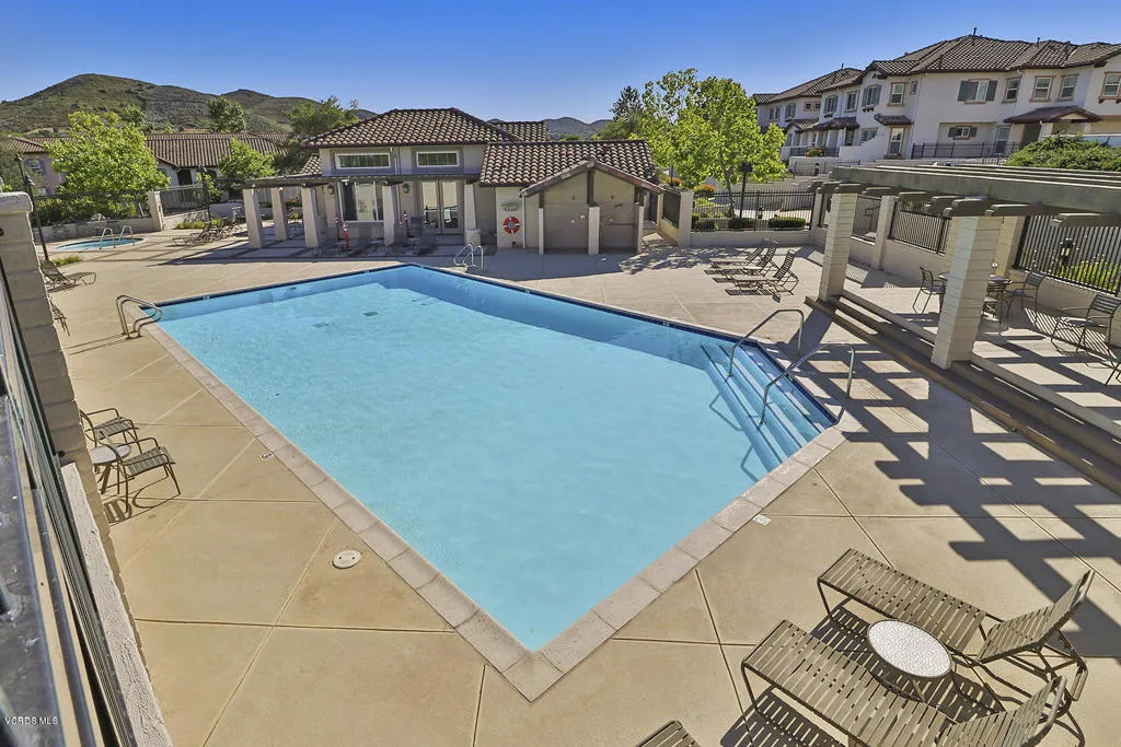 155 Via Aldea, Newbury Park, California 91320 home-pic-4