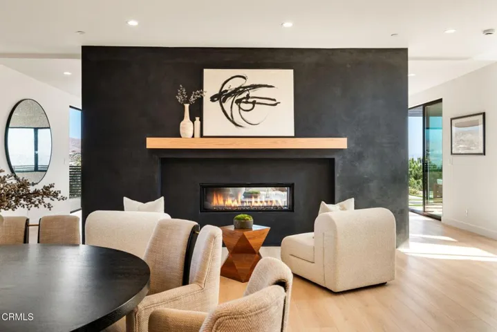 39-web-or-mls-805MW-708SkyviewTer-Int-28