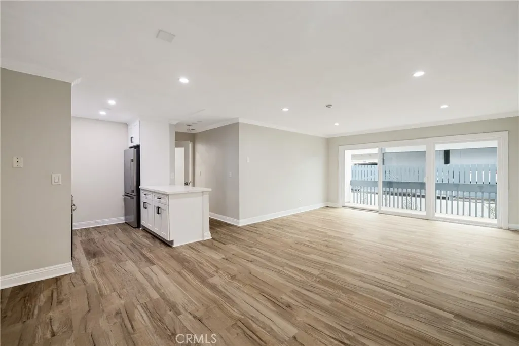 802 Camino Real 206, Redondo Beach, California 90277 home-pic-1