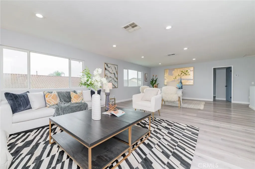 6749 Rico Court, Eastvale, California 92880 home-pic-17
