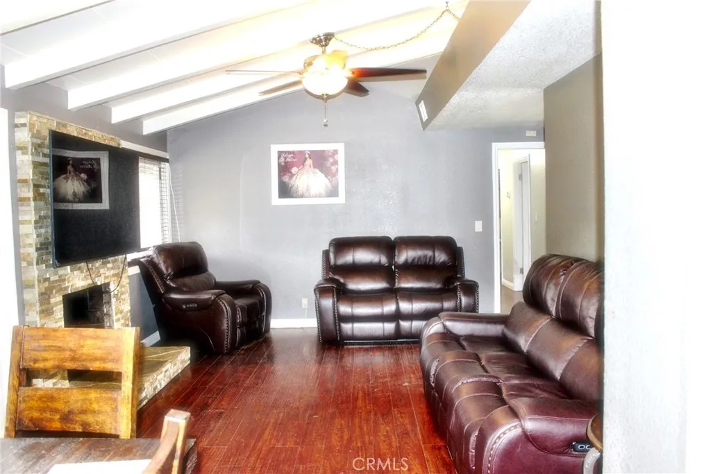 1825 Tedmar Avenue, Anaheim, California 92804 home-pic-8