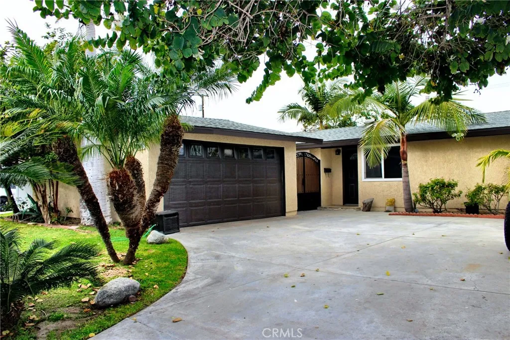 1825 Tedmar Avenue, Anaheim, California 92804 home-pic-1