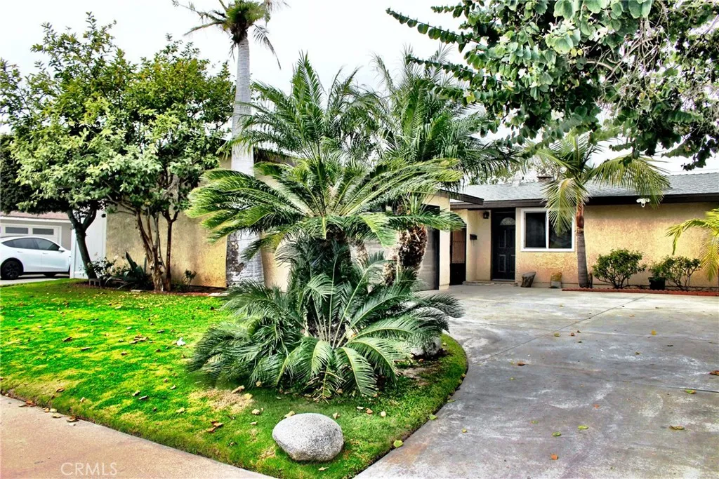 1825 Tedmar Avenue, Anaheim, California 92804 home-pic-2