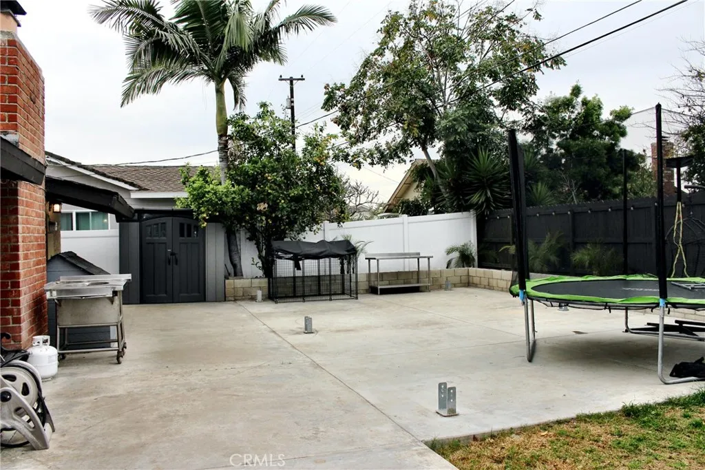1825 Tedmar Avenue, Anaheim, California 92804 home-pic-21