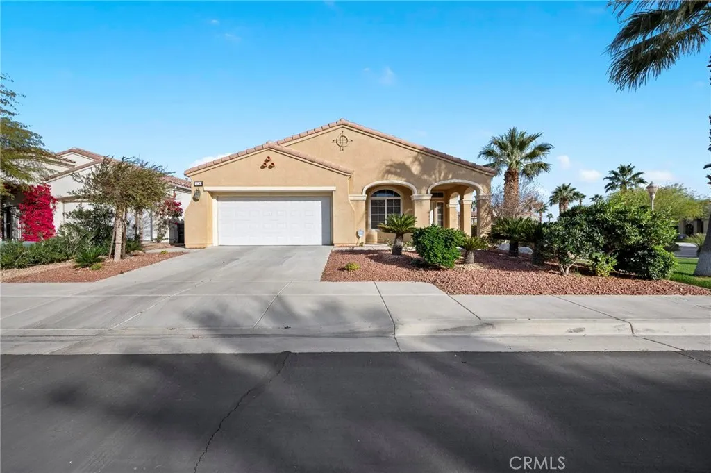 3720 Jasper Trail, Palm Springs, California 92262 home-pic-1